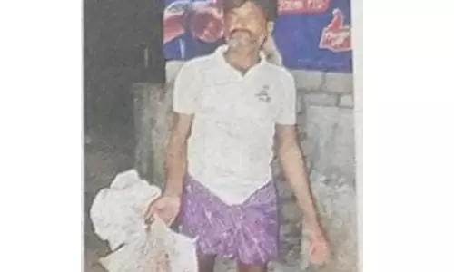 குடிக்க பணம் தர மறுத்ததால் ஆத்திரம்- மகனின் தலையை வெட்டி எடுத்து பையில் வைத்து சுற்றிய தந்தை