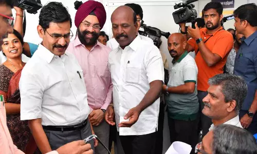 கேமரா செயல்படவில்லை என்பதால் மருத்துவக் கல்லூரி அங்கீகாரம் ரத்து என்பதா? அமைச்சர் அதிருப்தி