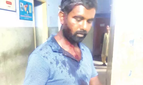 மணல் கொள்ளையை தடுத்த வருவாய் ஆய்வாளர் மீது கொலைவெறி தாக்குதல்