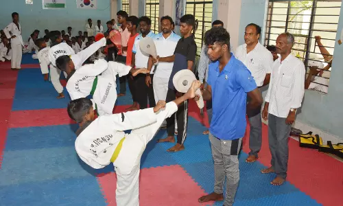 தேக்வாண்டோ விளையாட்டு தேர்வுப் போட்டிகளில் 52 பேர் பங்கேற்பு