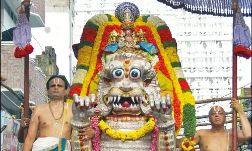 பிரம்மோற்சவ விழா 3-வது நாள்: உற்சவர் கோவிந்தராஜசாமி சிம்ம வாகனத்தில் வீதிஉலா