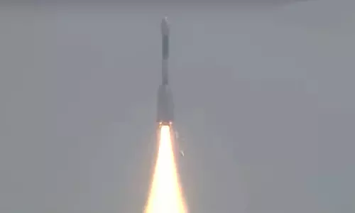 நவீன செயற்கைக்கோளுடன் ஜி.எஸ்.எல்.வி.எப்-12 ராக்கெட் விண்ணில் பாய்ந்தது