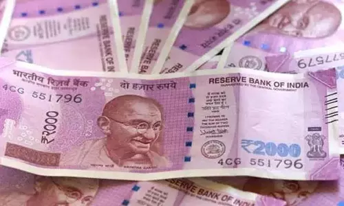 நெல்லை மாவட்டத்தில் தனியார் பள்ளிகளில் ரூ.2 ஆயிரம் நோட்டுகளை வாங்க மறுப்பு