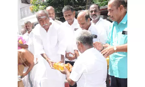 ரூ.10 கோடியில் சாலை-வாய்க்கால் சீரமைப்பு