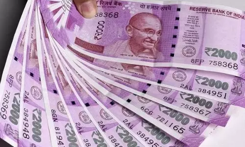 கோவையில் 2000 நோட்டுகளை வாங்க மறுக்கும் வர்த்தக நிறுவனங்கள்