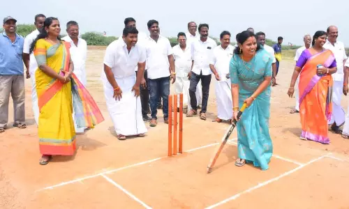 அ.தி.மு.க சார்பில் மாமல்லபுரத்தில் 120 அணிகள் பங்கேற்கும் 2 மாத கிரிக்கெட் போட்டி