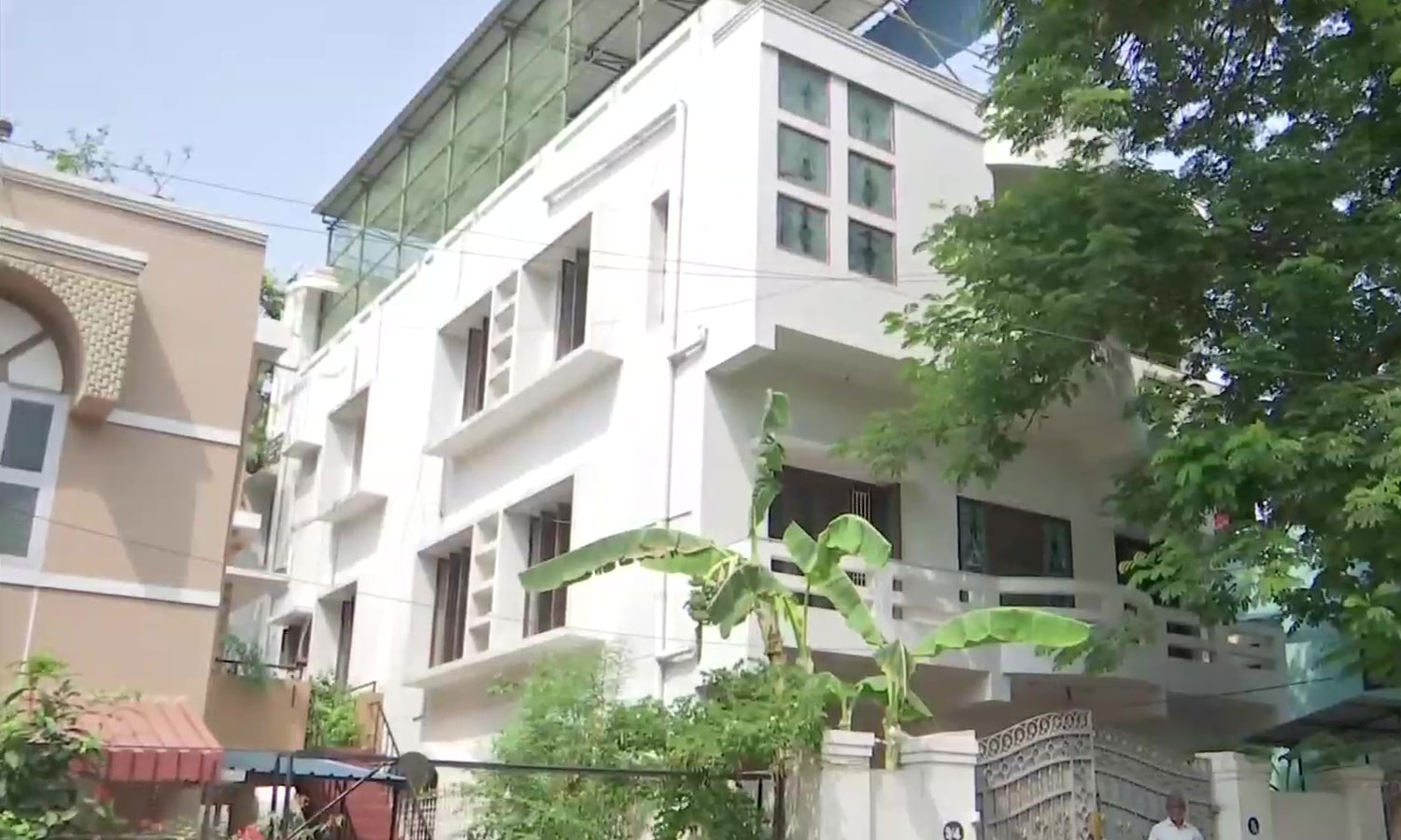 சென்னையில் அரசு சைக்கிள் ஒப்பந்ததாரர் வீட்டில் ஐடி ரெய்டு