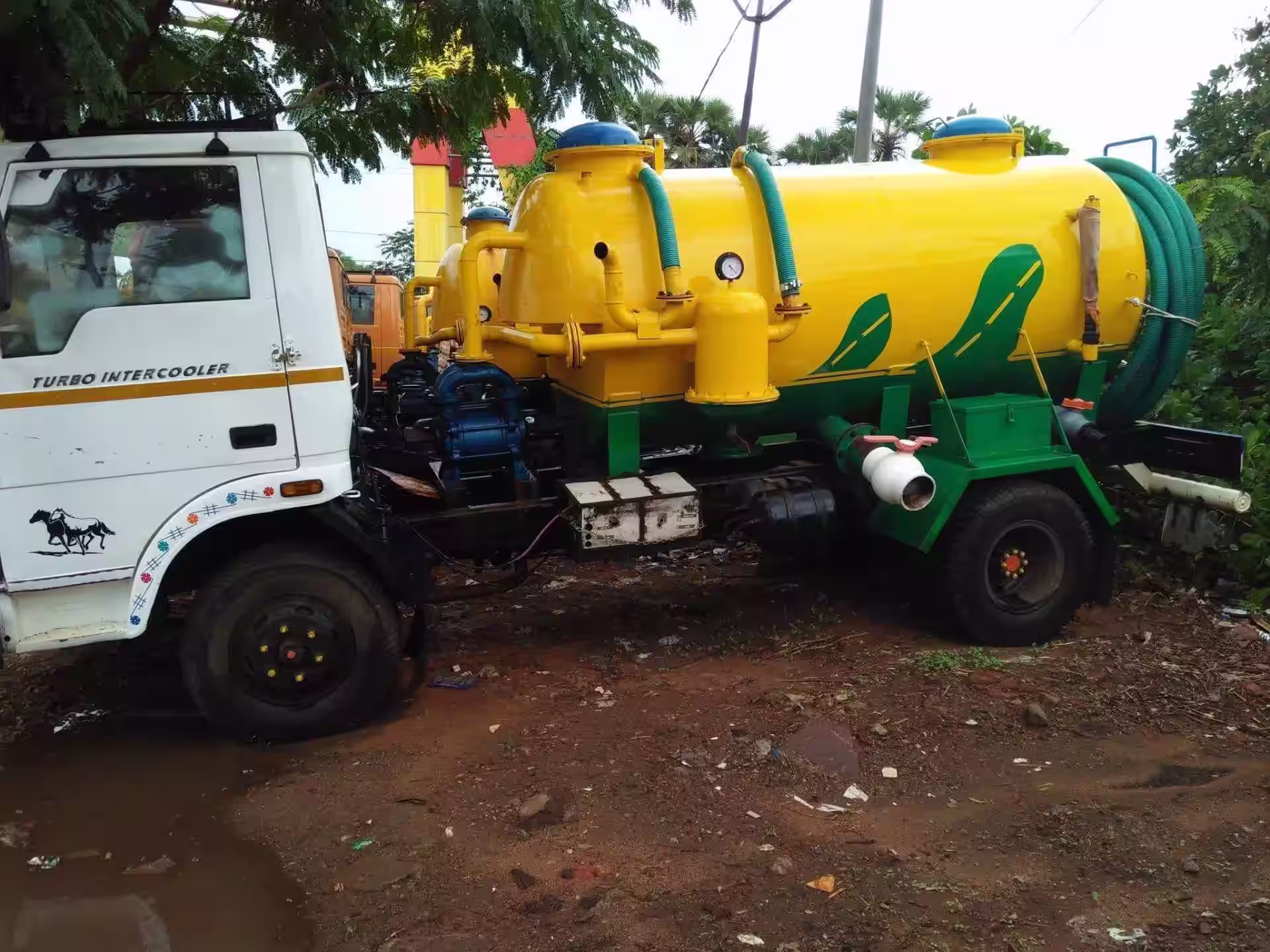செப்டிக் டேங்க் கழிவுகளை அகற்ற மனிதர்களை பயன்படுத்தக்கூடாது செப்டிக் டேங்க் கழிவுகளை அகற்ற மனிதர்களை பயன்படுத்தக்கூடாது