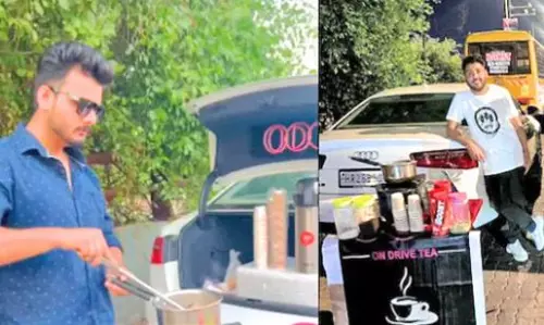 ஆடி காரில் டீக்கடை அமைத்த மும்பை வாலிபர்கள்