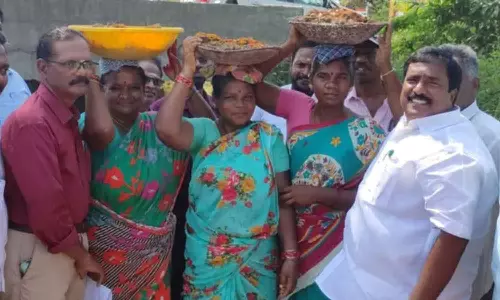 100 நாள் வேலை திட்டத்தில் தூர்வாரும் பணி