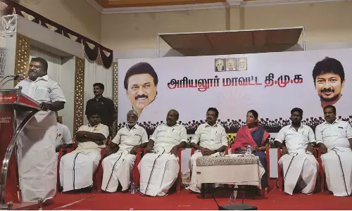 தி.மு.க. செயல்வீரர்கள் கூட்டம்