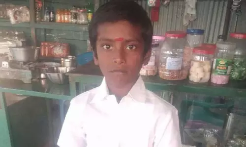 17 வயது சிறுவன் ஓட்டி சென்ற டிராக்டர் விபத்து: மற்றொரு சிறுவன் பலி