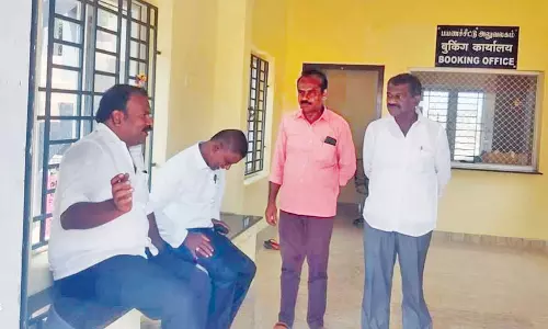 தூத்துக்குடி மேலூர் ரெயில் நிலையத்தில் மேயர் ஆய்வு