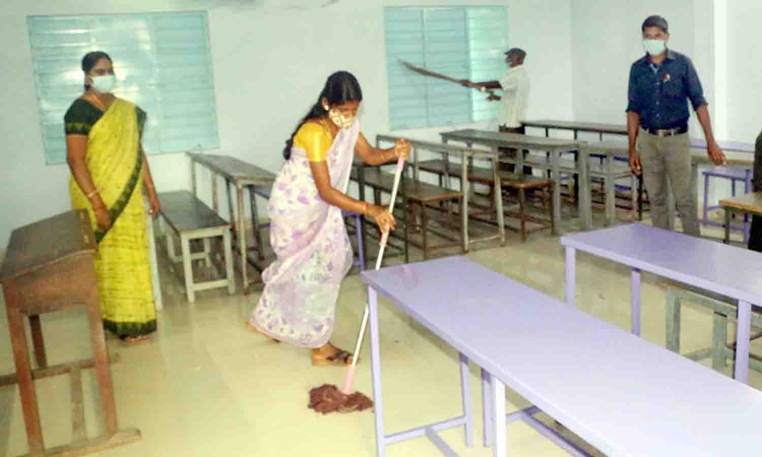 பள்ளிகளில் தூய்மைப்பணிகள் தீவிரம்