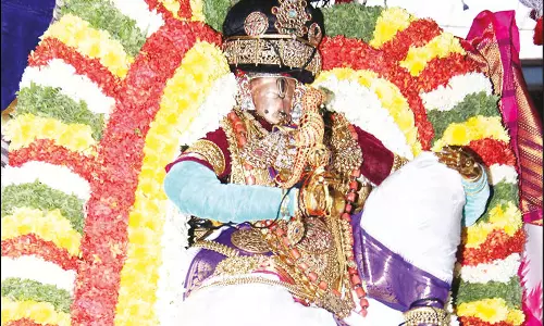 பிரம்மோற்சவ விழா 5-வதுநாள்: மோகினி அலங்காரத்தில் கோவிந்தராஜ சாமி வீதி உலா