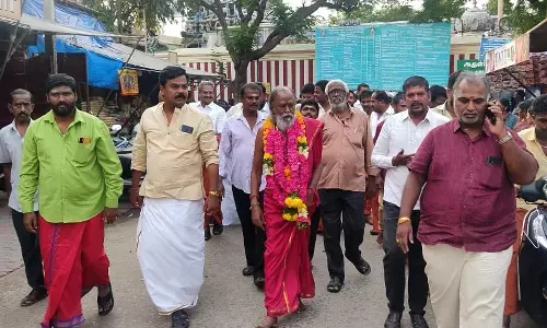 நீதி தவறாமல் ஆட்சி நடக்கும் இடத்தில் செங்கோல் இருக்கும்- போகர் ஆதீனம் பேட்டி