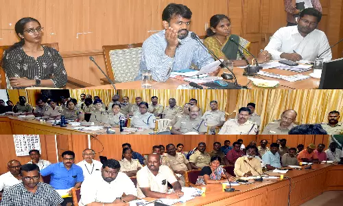 கள்ளச்சாராயம் விற்பனை செய்பவர்கள் குறித்து வாட்ஸ் அப்பில் தகவல் தெரிவிக்கலாம்-கலெக்டர் பேச்சு