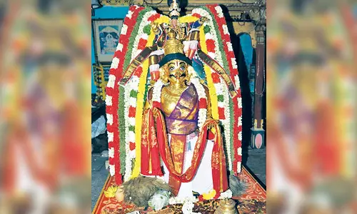 திருக்கண்ணபுரம் சவுரிராஜபெருமாள் கோவிலில் தங்க கருட சேவை