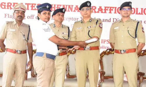 சென்னையில் போக்குவரத்து விதிமீறலை தடுக்க ரேடார் கருவியுடன் கூடிய அதிநவீன ரோந்து வாகனங்கள்