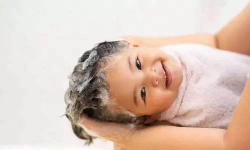 மூன்று வயதுக்குட்பட்ட குழந்தைகளுக்கான தலைமுடி பராமரிப்பு