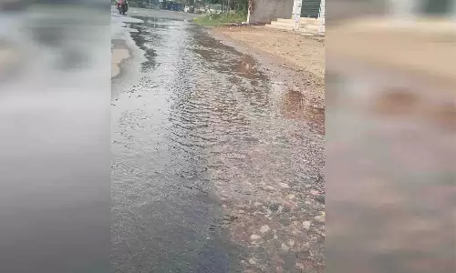 அவினாசி அருகே 4-வது கூட்டு குடிநீர் திட்ட குழாய் உடைப்பு