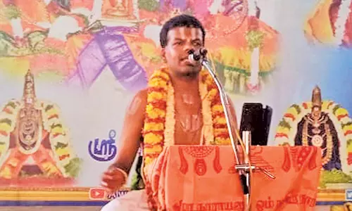 ஆழ்வார்திருநகரி கோவிலில் ஆன்மீக சொற்பொழிவு