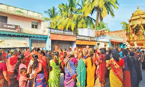 ஆழ்வார்திருநகரி ஆதிநாதர் ஆழ்வார் கோவிலில் வைகாசி திருவிழா தேரோட்டம்