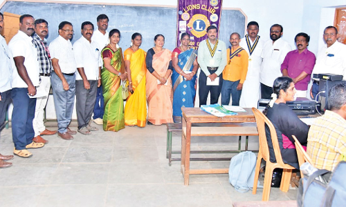 பாவூர்சத்திரத்தில் ஆதார் சிறப்பு முகாம் தொடக்கம்