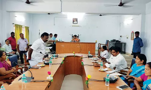 மங்கைமடம் டாஸ்மாக் கடையை வேறு இடத்திற்கு மாற்ற வேண்டும்