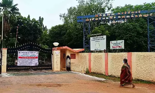 குந்தவை நாச்சியார்அரசு மகளிர் கல்லூரியில் முதல் சுற்று கலந்தாய்வு தொடங்கியது