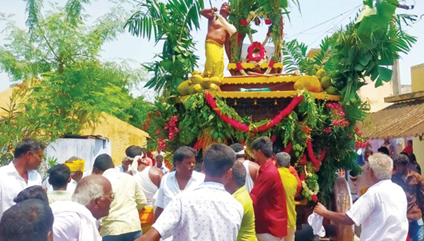 பெரிய கிருஷ்ணாபுரம் வேணுகோபால சாமி கோவில் தேர் வெள்ளோட்டம்