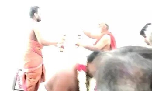 கும்பாபிஷேகத்தின் போது திடீரென மாயமான ஷீரடி சாய்பாபா சிலை- பக்தர்கள் பரவசம்