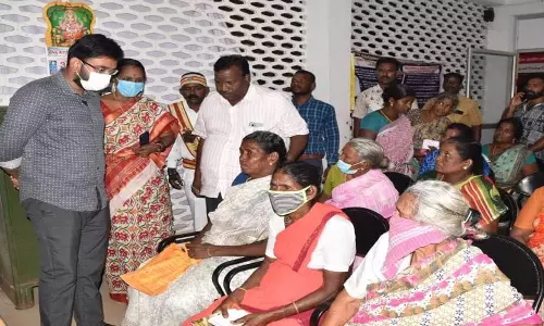 பண்ருட்டி   அரசு மருத்துவமனையில் கடலூர் கலெக்டர் திடீர் ஆய்வு