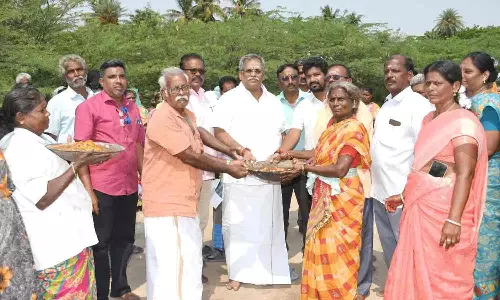 ரூ.33 லட்சம் மதிப்பீட்டில் திட்ட பணிகள்