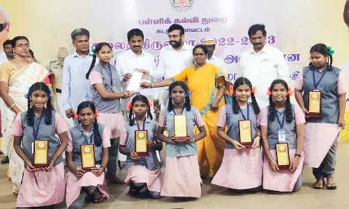 கடலூரில் மாநில, மாவட்ட அளவிலான கலைத்திருவிழா போட்டி:வெற்றி பெற்ற மாணவர்களுக்கு கலெக்டர், எம்.எல்.ஏ, மேயர் பரிசு வழங்கினர்