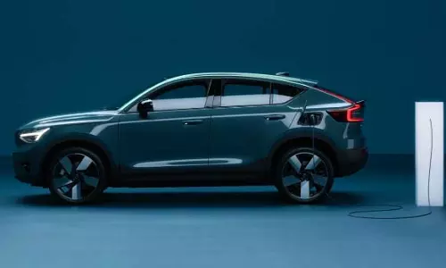 அதிகபட்சம் 450கிமீ ரேன்ஜ் வழங்கும் வால்வோ எலெக்ட்ரிக் கார் - விரைவில் வெளியீடு!