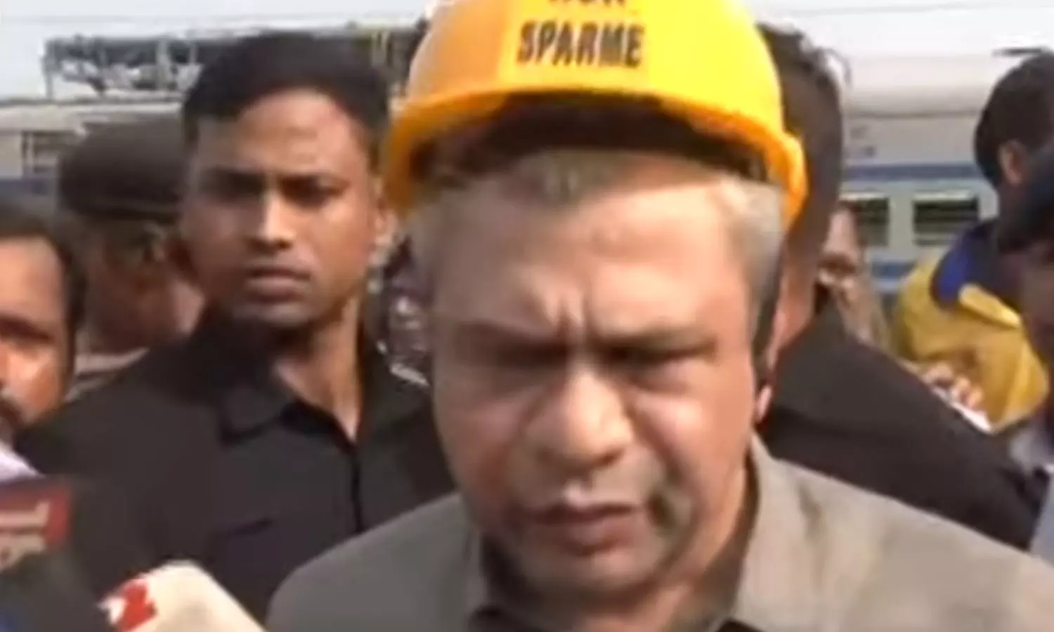 நிலைமையை சீராக்க முயற்சிகள் நடைபெற்று... ... ஒடிசா ரெயில் விபத்து லைவ் அப்டேட்ஸ்