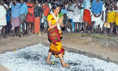 திரவுபதி அம்மன் கோவிலில் தீமிதி திருவிழா