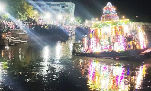 திருத்தளி நாதர் கோவில் தெப்ப உற்சவம்