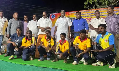 அரியூரில் மாநில அளவிலான வலைபந்து போட்டி