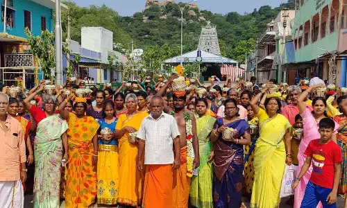 108 பால்குட ஊர்வலம்