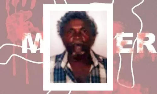 முக்கூடலில்  கொலை செய்யப்பட்ட இறைச்சிக்கடைக்காரர் உடலை வாங்க உறவினர்கள் மறுப்பு