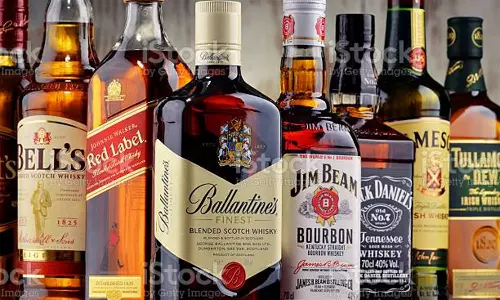 180 வெளிமாநில மதுபாட்டில்கள் பறிமுதல்