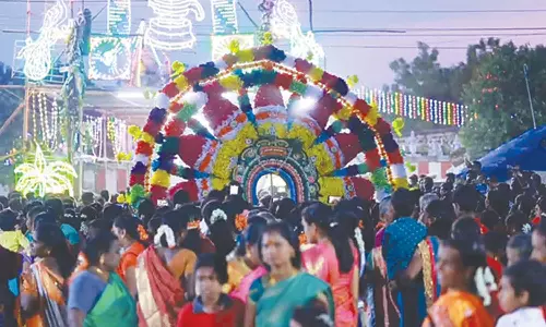 சொர்ணபுரீஸ்வரர் கோவிலில் தீமிதி திருவிழா