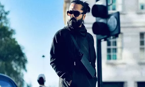 லண்டனில் எஸ்டிஆர்48 பட லுக்கில் வலம் வரும் சிம்பு