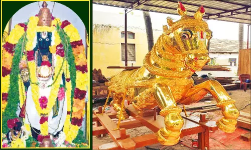 கூடலழகர் பெருமாள் கோவிலுக்கு தங்க குதிரை வாகனம்