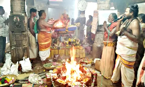 விக்கிரமங்கலத்தில் கோவில் பாலாலயம்