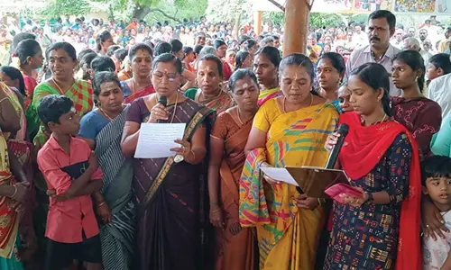 தோரணமலை கோவிலில் ஒடிசா விபத்தில் காயமடைந்தவர்கள் குணமடைய கூட்டு பிரார்த்தனை