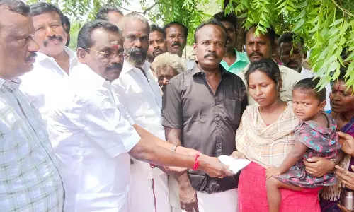 முருகேசன் எம்.எல்.ஏ. நிதியுதவி
