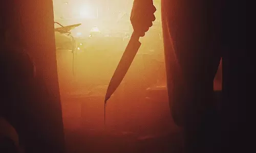 ஆம்பூரில் வாலிபருக்கு கத்திக்குத்து